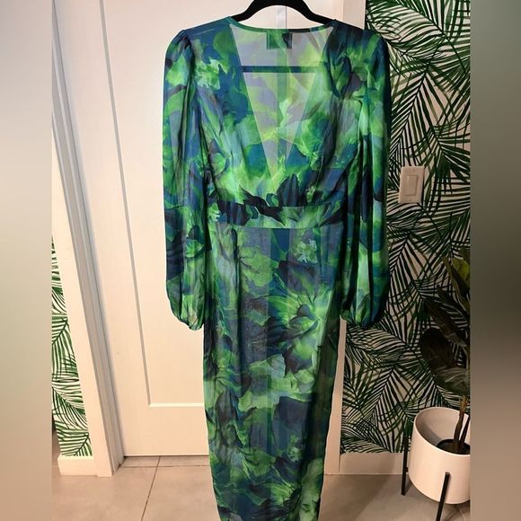 Runaway The Label Calista Flare Midi Dress, size 4, EUC - Picture 5 of 10